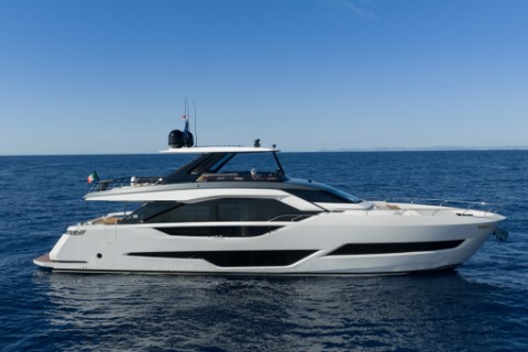 Ferretti Yachts 800 New